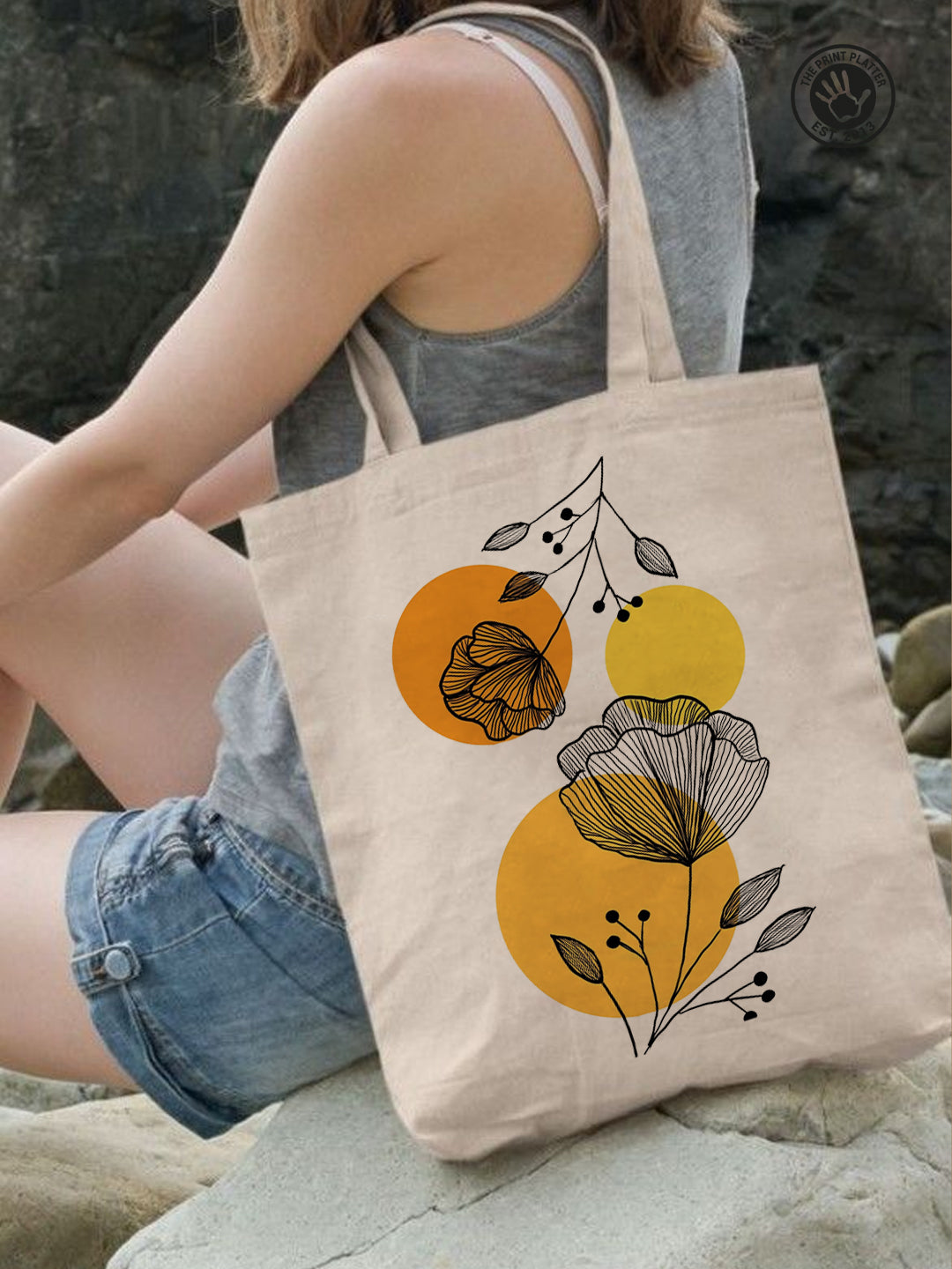 Floral Line Art Tote Bag – Hand-Drawn Botanical Print on Natural Cotton